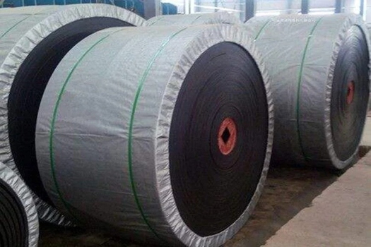 河北防滑輸送帶：大傾角擋邊，耐沖擊耐磨，定制化解決方案