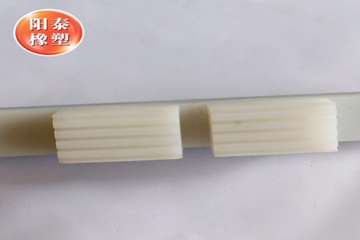 牽引機硅膠塊V型200X42X30，牛津硅膠橡膠塊，激光電纜傳送機膠塊